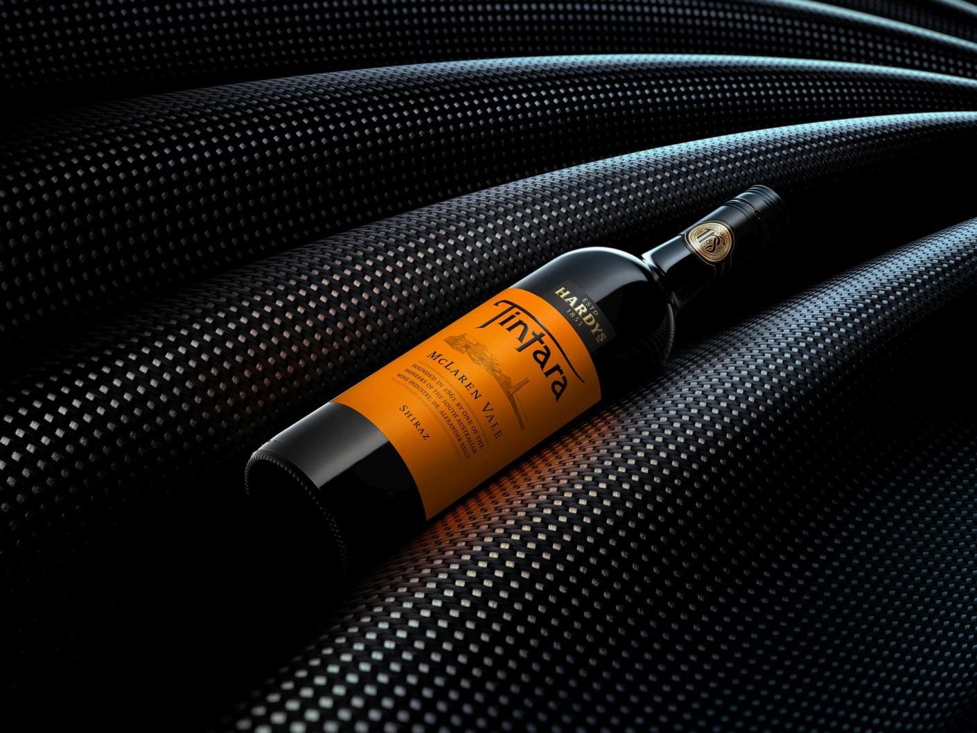 https://static.chaos.com/gallery_images/images/000/000/101/gallery_image/danil-gorskikh-hardys-shiraz-advertising-vray-3ds-max.jpg?1518068652