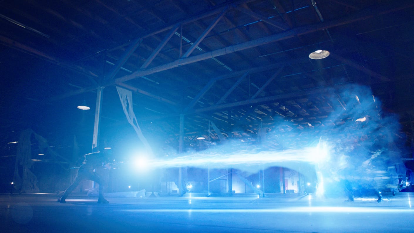 https://static.chaos.com/gallery_images/images/000/000/436/gallery_image/zoic-studios-arrow-vfx-television-vray-maya-phoenix-fd-01.jpg?1518069448
