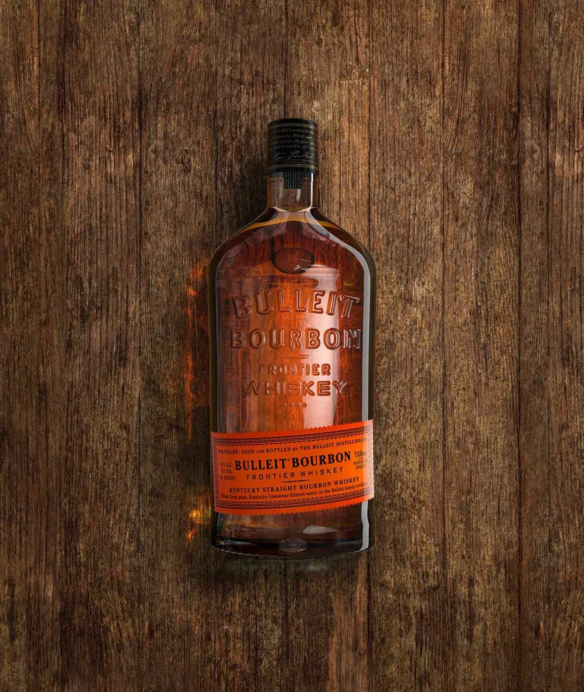 David-Turfitt-2013_Bulleit-Bourbon-bottle_RGB300_copiar.jpg